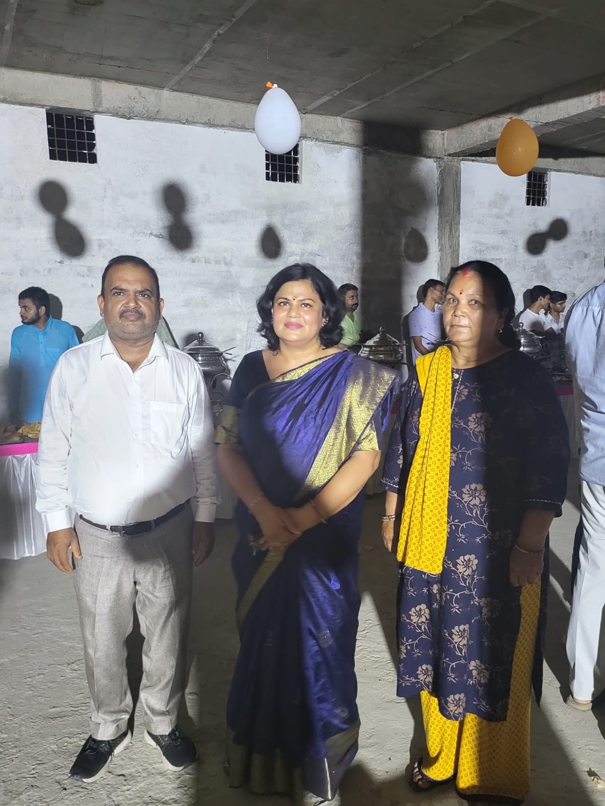 सितलापुर में भजन संध्या पर समाजसेवी श्रीमती नीलू सिंह और अजय सिंह के यहां पहुंची…